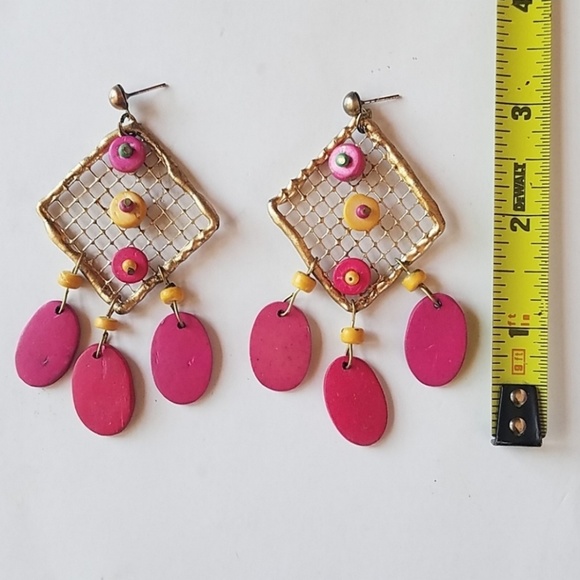 Vintage wood earrings - Picture 2 of 3
